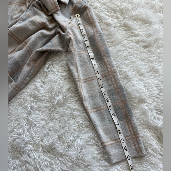 BBJ Long Plaid Shacket - Picture 10 of 10